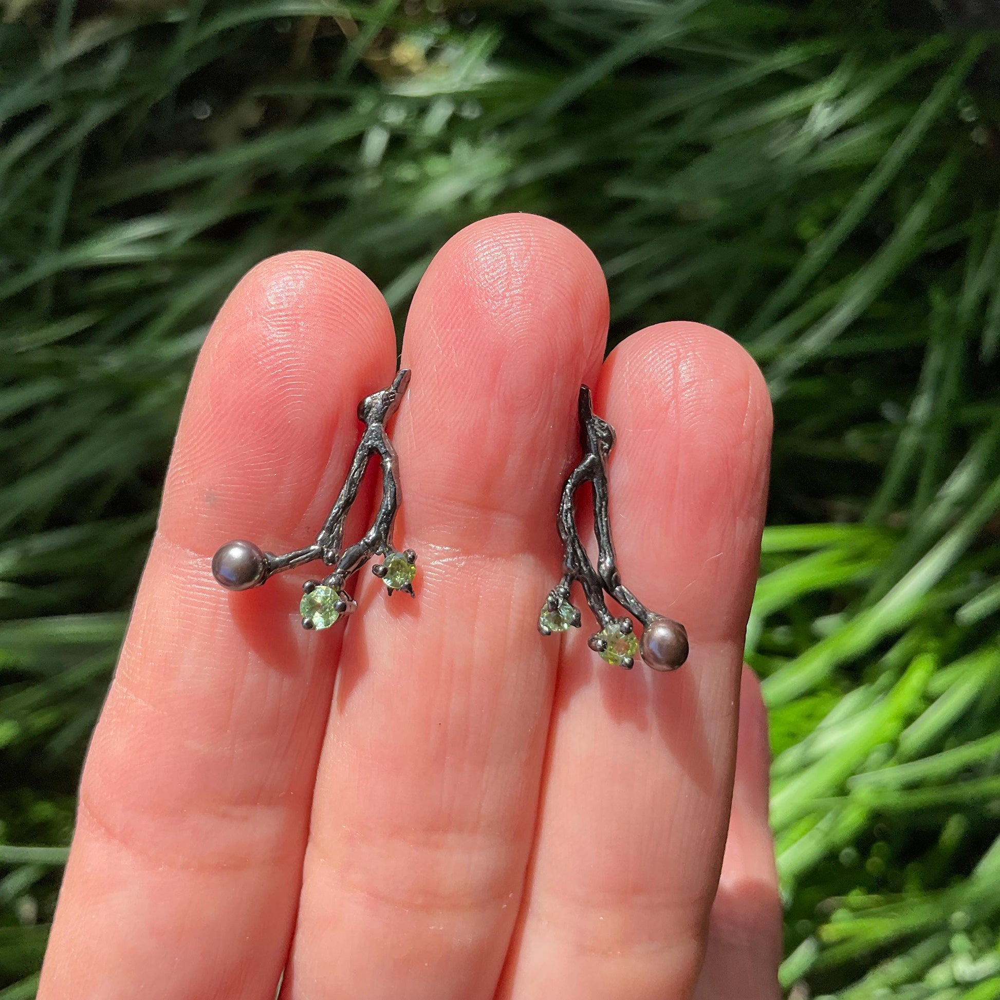 Sterling Silver twig black pearl dainty peridot earrings Colors Of Etnika