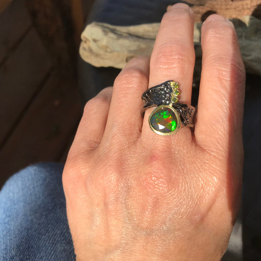 sterling silver natural opal band Peridot Etnika ring 8