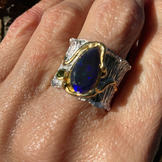 sterling silver mesmerizing  natural Blue  fire opal band ring 8.5