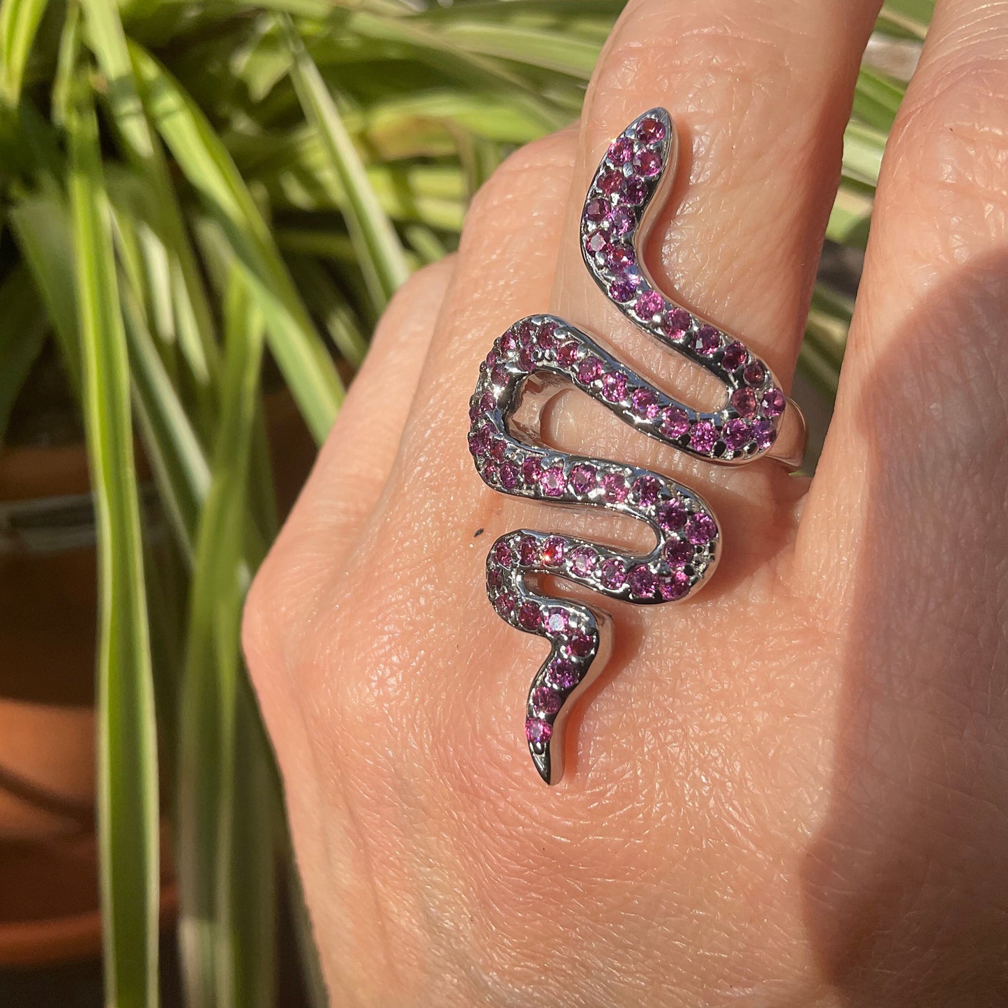 925 sterling silver statement snake rhodolite garnet  ring 8.5