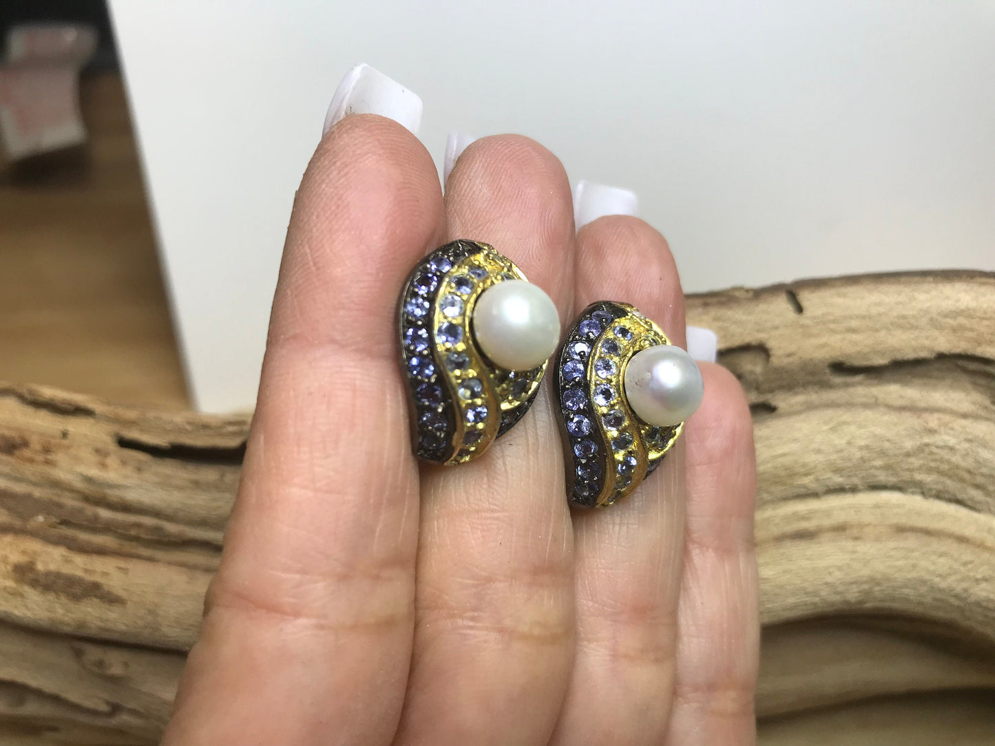 sterling silver blue  tanzanite white pearls Stud earrings