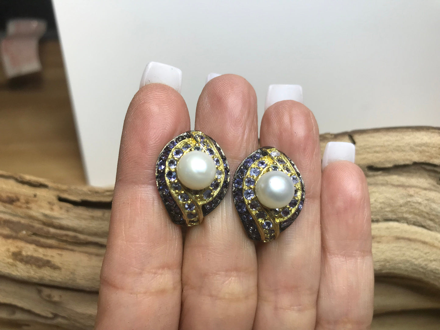 sterling silver blue  tanzanite white pearls Stud earrings