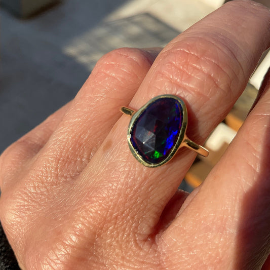 sterling silver Natural black mesmerizing blue Fire Opal  ring 7