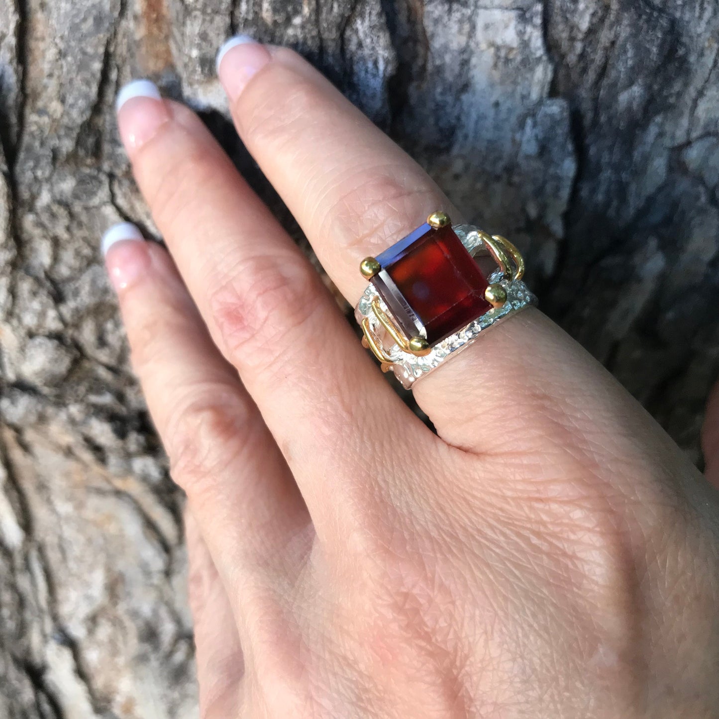 Sterling silver red hessonite band Etnika ring 7