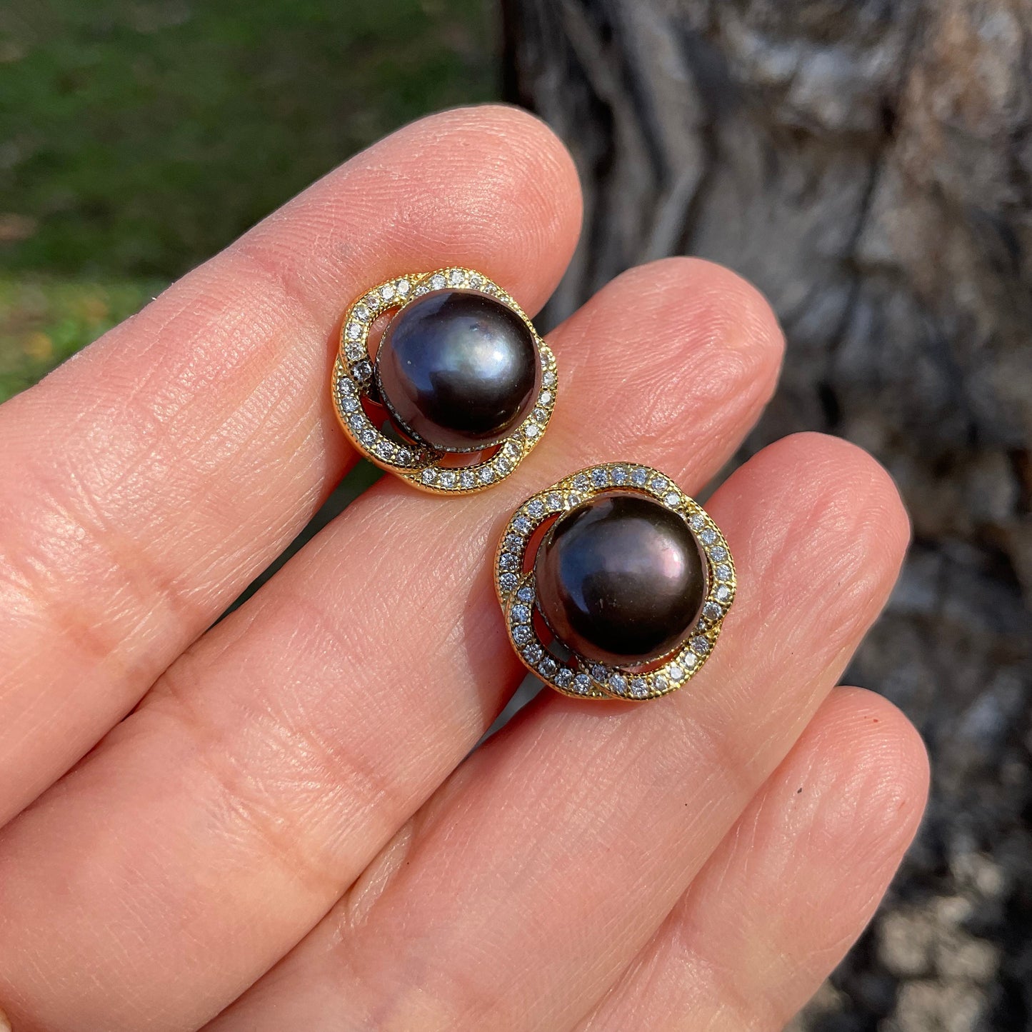 Sterling Silver gold natural black pearl post Earrings