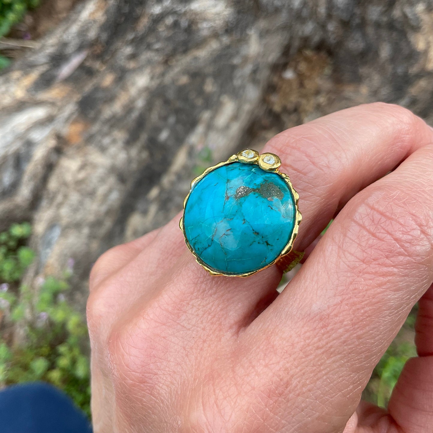 Sterling Silver Genuine Turquoise huge round gold ring 7.5