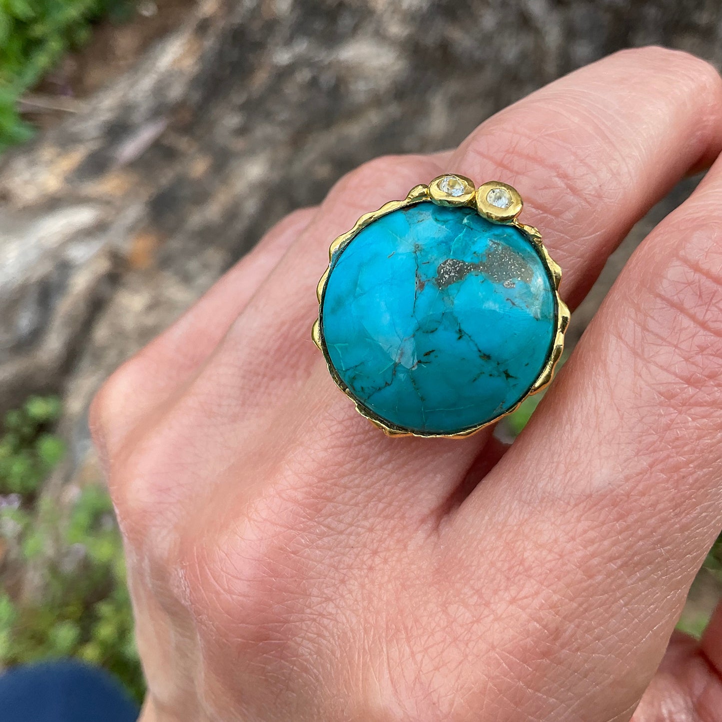 Sterling Silver Genuine Turquoise huge round gold ring 7.5